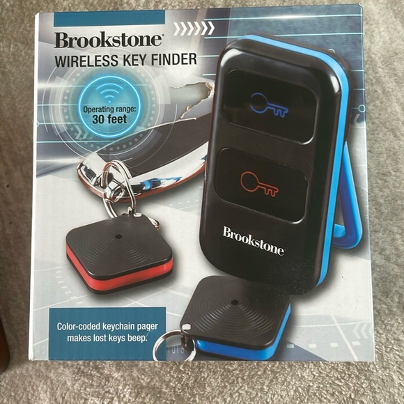 🆕🎆Father’s Day!! Brookstone Wireless Key Finder - Picture 1 of 3